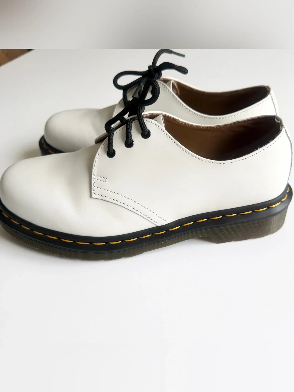 Doc Dr Martens SIZE 7 white 1461 leather Oxford shoes
